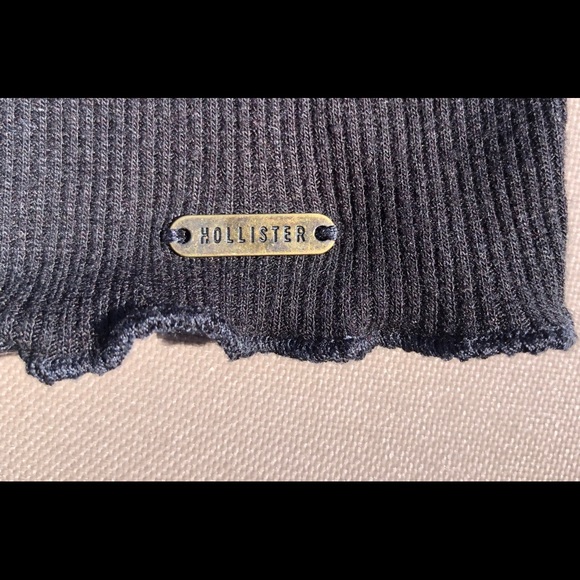 Hollister Co. Women’s Lace Up Black Crop Top - Picture 2 of 6